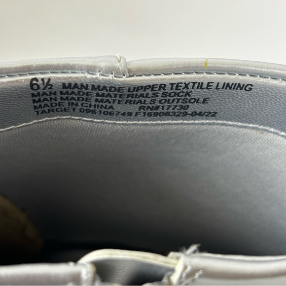 A New Day Boots Silver Size 6.5 Dress Ankle Comfort Boots Block Heel Metallic - Picture 14 of 15